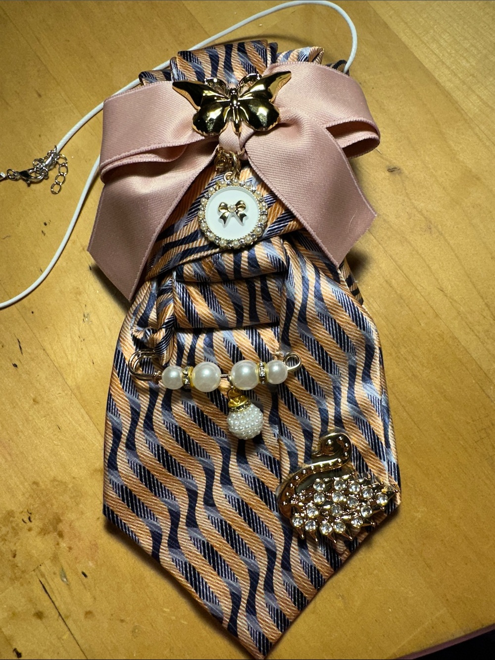 Renzo Pink Bow and Blue-Accent Embellished Necklace Tiewith Pearls and Gold Swan